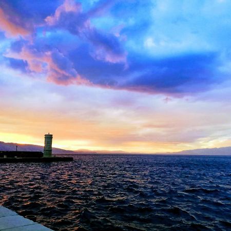 Apartment Waves-Villa Sunce Senj  Eksteriør bilde