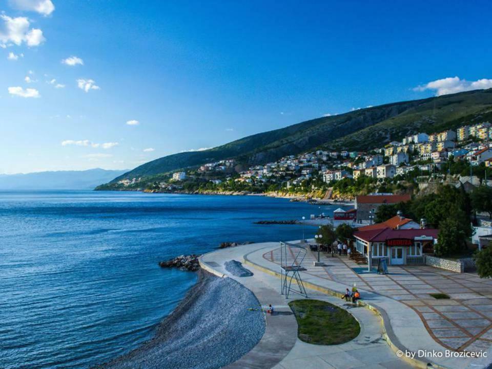 Apartment Waves-Villa Sunce Senj  Eksteriør bilde